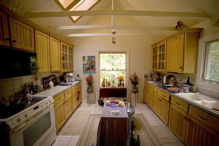 kitchen uncorrected